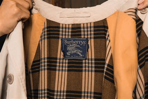 burberry commuter ii|【VINTAGE BURBERRY】上品さと渋さを兼ね備えた希少コー .